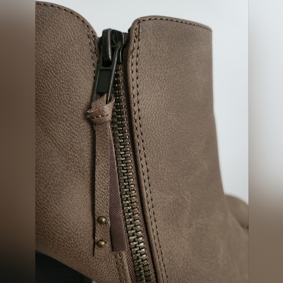 Booties - Picture 3 of 5